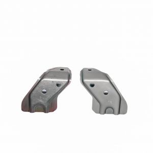 Bracket Front Fendor Lower L/R